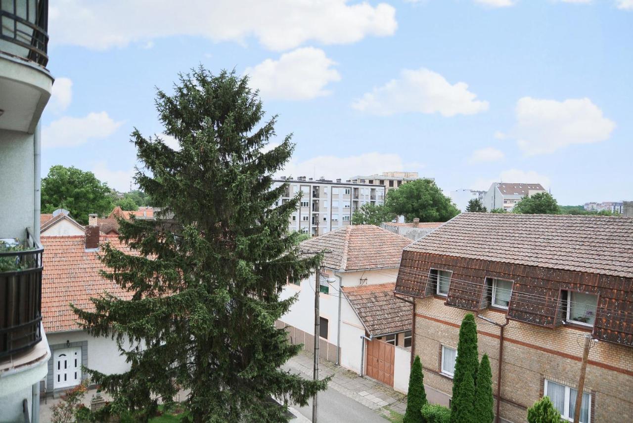 Crown Apartment 2 Subotica Exterior photo